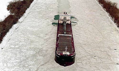 Great Lakes Ship,Canadian Transport In Ice