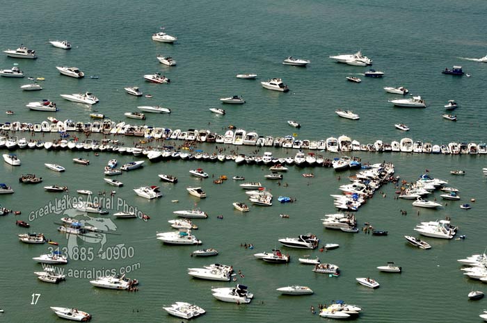 #17  Muscamoot Bay Raft 2009 ©