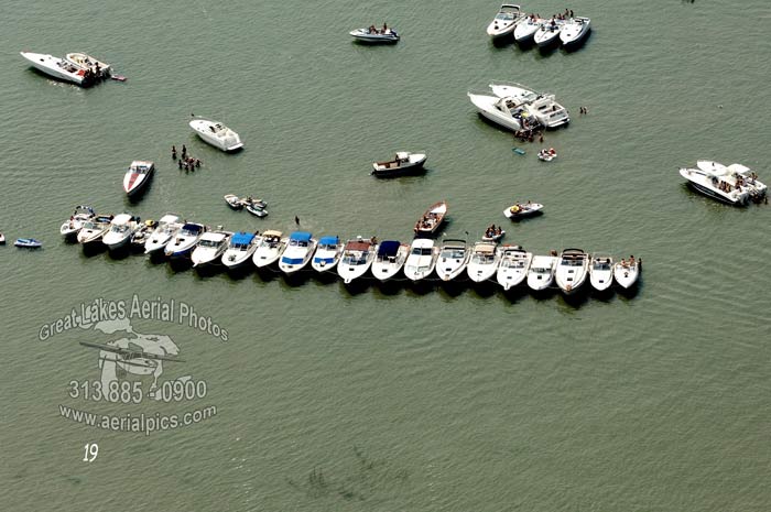 #19  Muscamoot Bay Raft 2009 ©