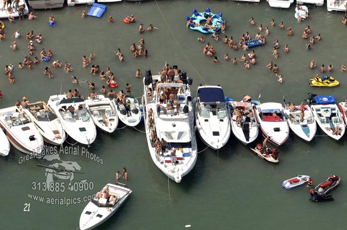 #21  Muscamoot Bay Raft 2009 ©